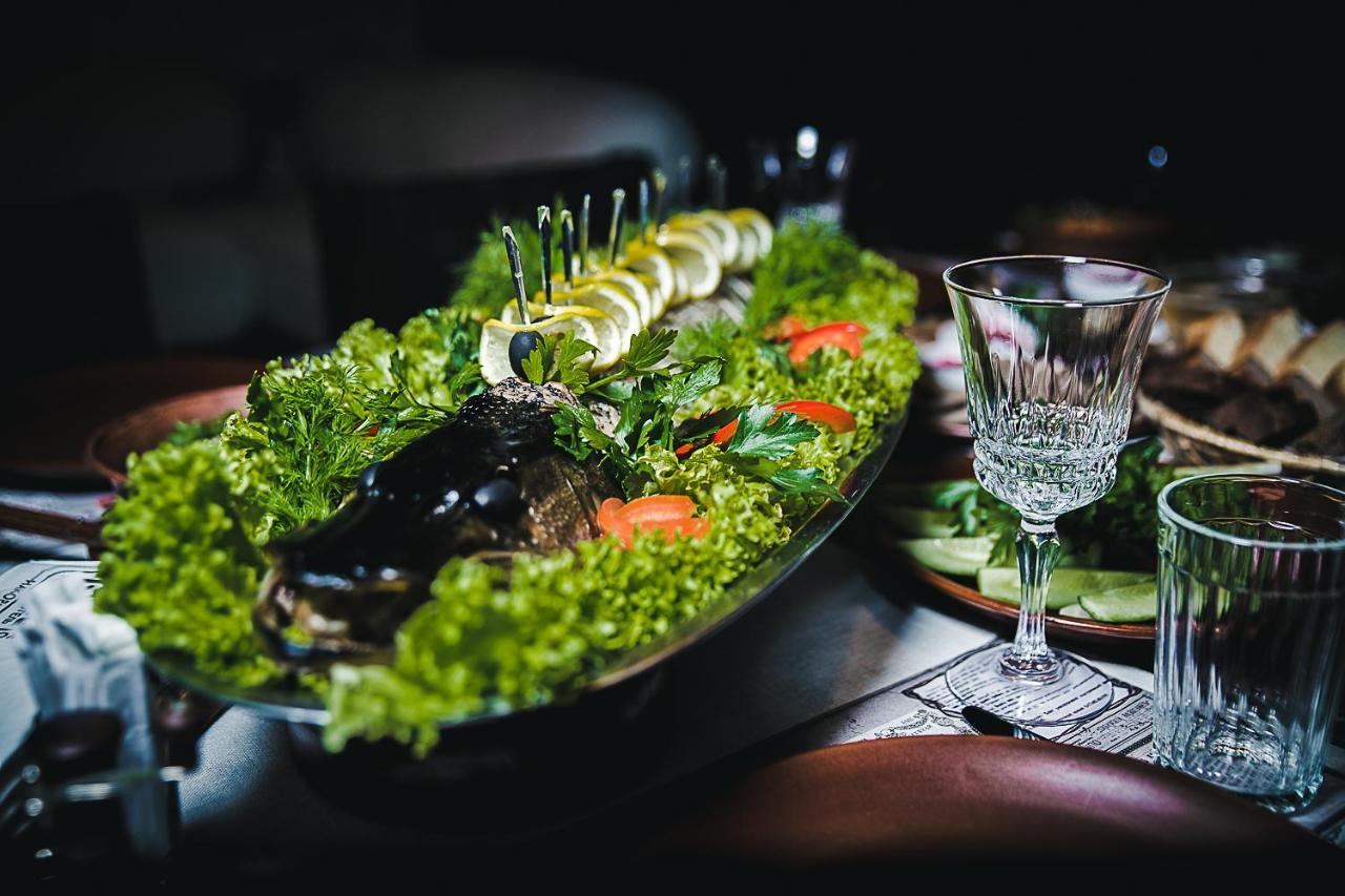 酒店 ресторан гуляй поле Novomoskovs'k